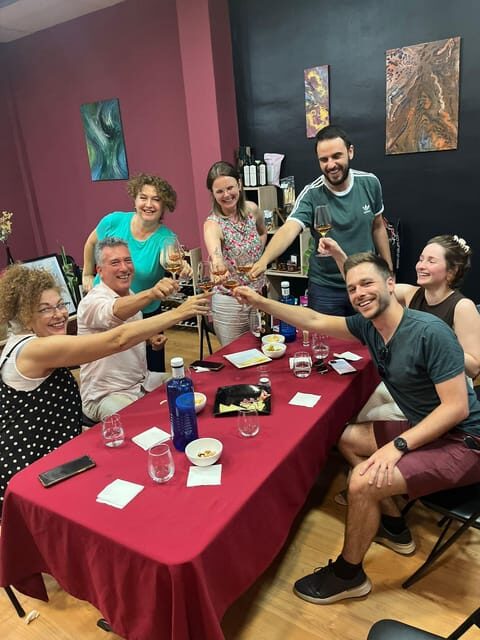 Sevilla: Wine Chat in Vinalium - Frequently Asked Questions