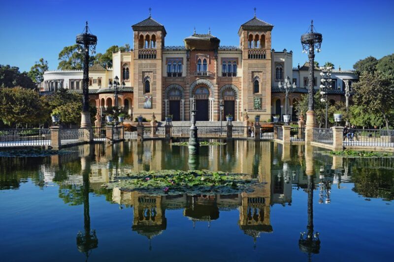 Seville: 4-Hour Private Palaces Guided Walking Tour - Who Should Consider This Tour?
