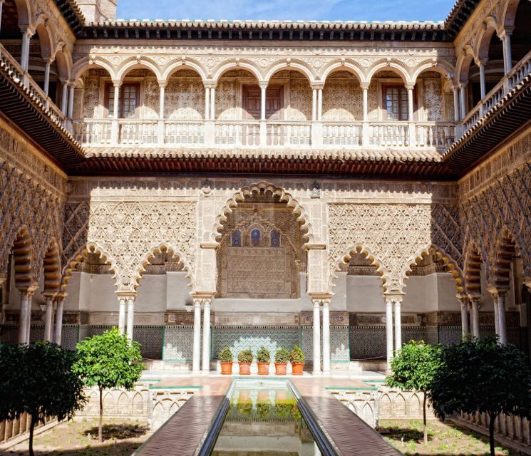 Seville: Alcázar Fast-Track Access with Guided Tour - Key Points