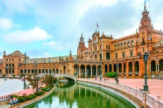 Seville: Alcázar,Cathedral and Plaza España Private Tour - Who Should Consider This Tour?