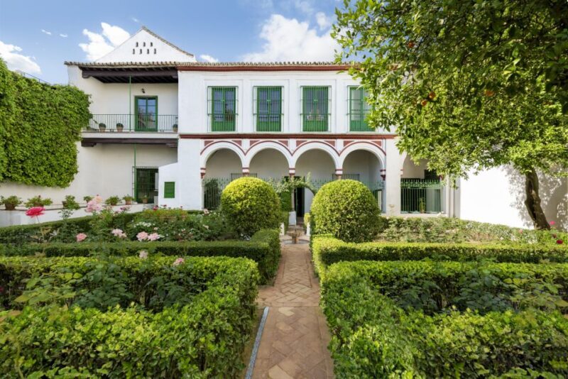 Seville: Bucarelli Palace Entry Ticket - Interior Architecture and Decor