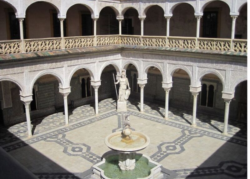 Seville: Casa de Pilatos and Condesa de Lebrija Palace Tour - Key Points