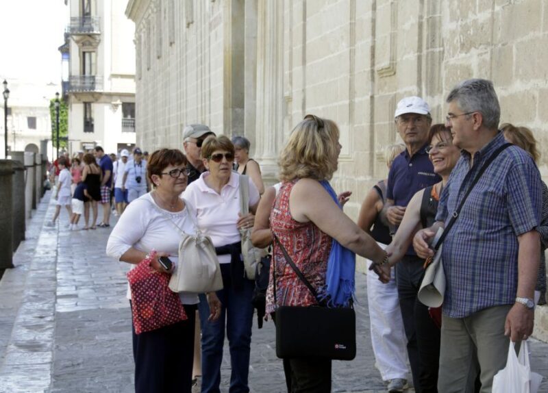 Seville: Cathedral 1-Hour Guided Tour - Who Should Consider This Tour?
