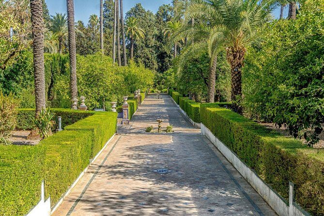 Seville Cathedral, Alcazar, and Jewish Quarter Skip-the-Line Combo Tour - What We Loved and What to Consider