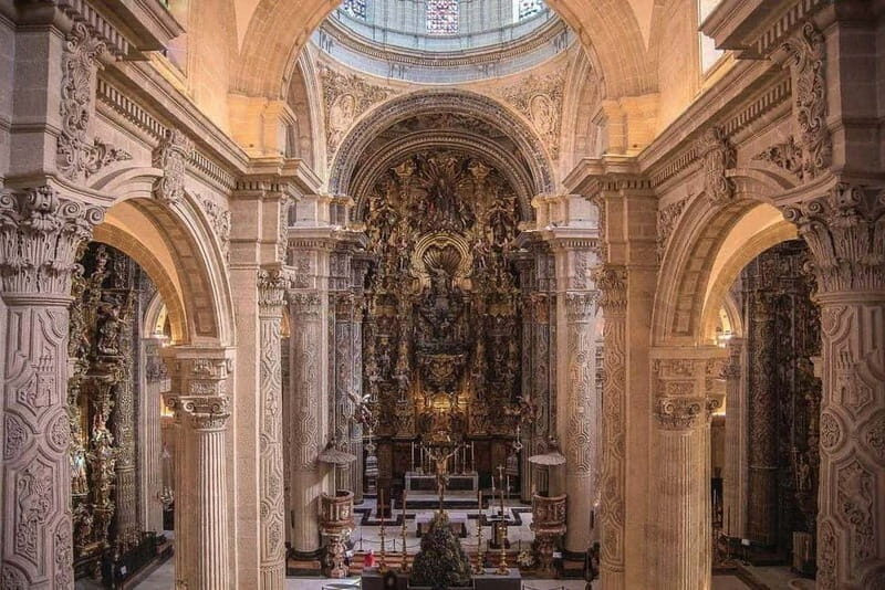 Seville: Cathedral and Salvador Church Guided Tour - A Deep-Dive into the Itinerary