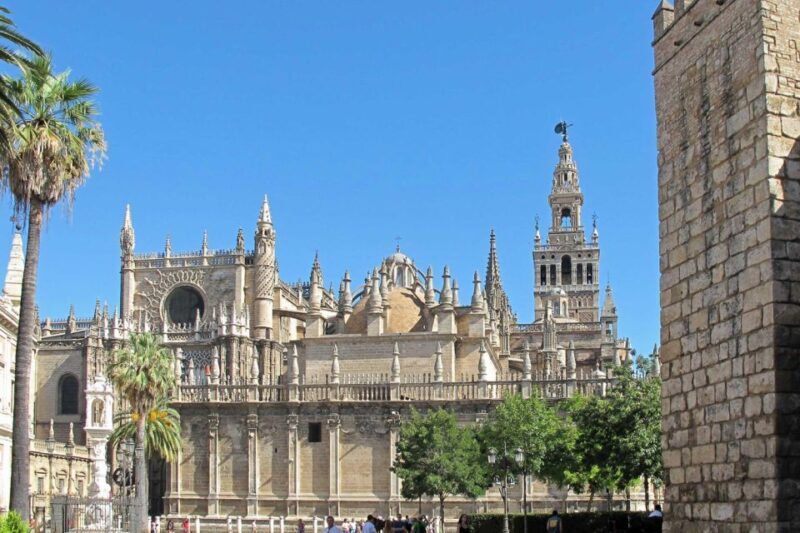 Seville: Cathedral, Giralda & Alcázar Guided Tour - FAQ