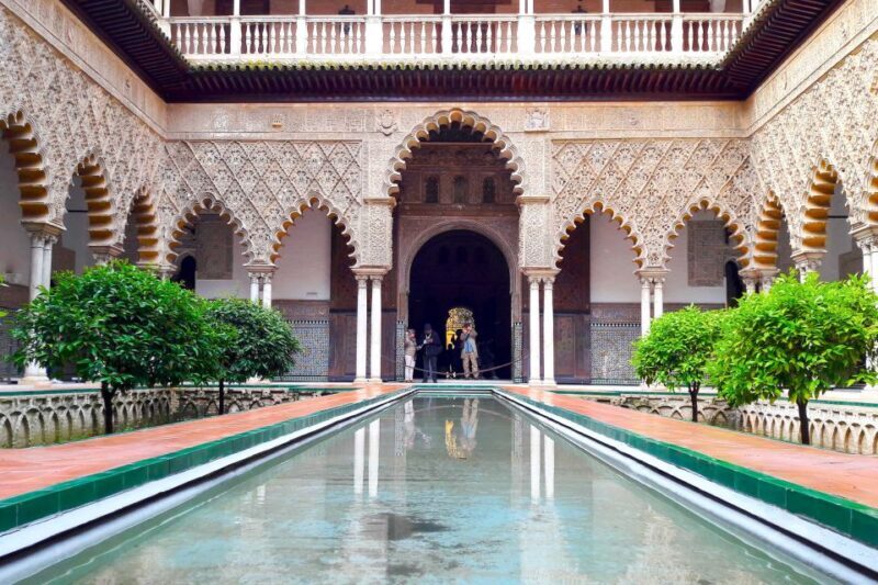 Seville: Cathedral, Giralda, and Royal Alcázar Guided Tour - Who Should Consider This Tour?