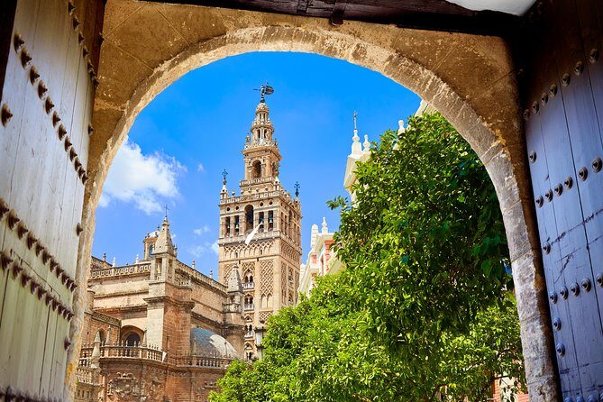 Seville: Cathedral & Giralda Guided Tour with Tickets - A Detailed Look at the Tour Experience