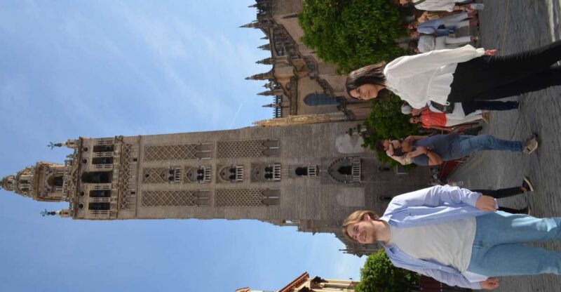 Seville: Cathedral Guided Tour w/ VR City Tour & Roof Lunch - Discover Seville: Cathedral Guided Tour with VR and Rooftop Dining