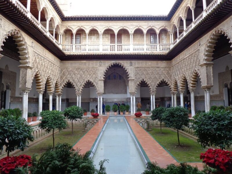 Seville: Cathedral & Real Alcazar Private Tour with tickets - A Closer Look at the Seville Cathedral & Real Alcazar Private Tour