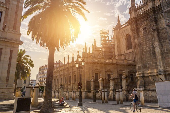 Seville Former Jewish Quarter Walking Tour: Santa Cruz - A Detailed Look at the Experience