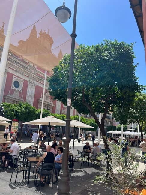 Seville: Guided Dutch Walking Tour with a Local - Discover Seville’s Charm with a Guided Dutch Walking Tour