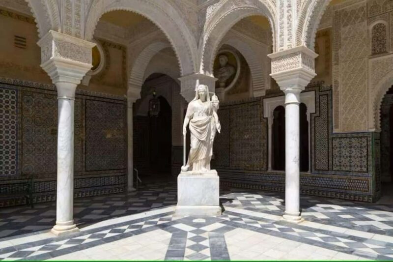 Seville: Guided Tour of Noble Houses and Grand Gardens - Key Points