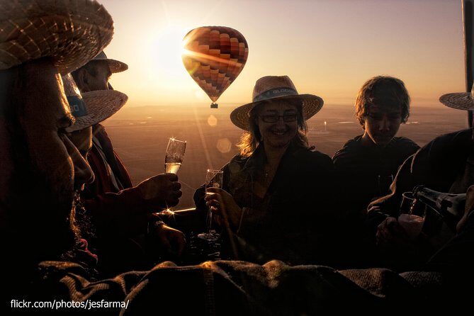 Seville Hot-Air Balloon Ride with Breakfast, Cava & Hotel Pick up - Key Points