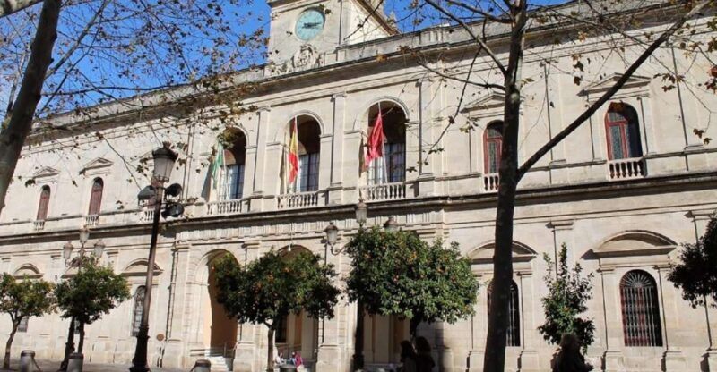 Seville: Paranormal Walking Tour in Spanish - Who Will Enjoy This Tour?