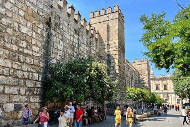 Seville Private Tour with Alcazar, Cathedral, Casa de Pilatos - FAQ