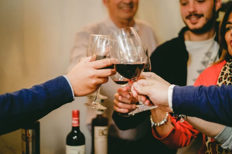 Seville: Small Group Jewish Quarter Tour with Tapas & Drinks - Who Will Enjoy This Experience?