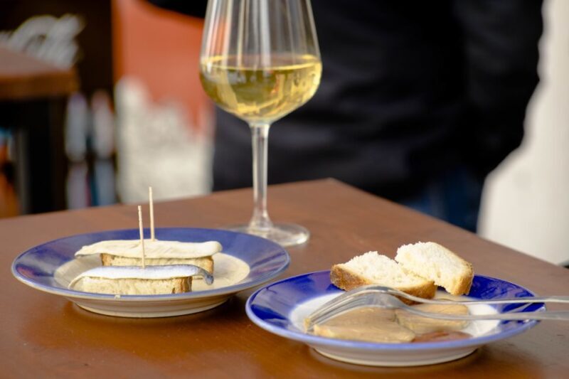 Seville: Tapas Crawl - Discover Seville’s Hidden Flavors on a Tapas Crawl