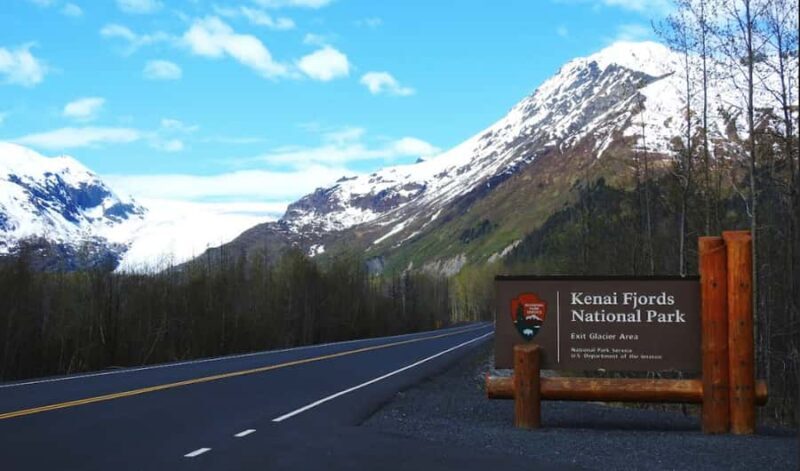 Seward: Bridal Veil Falls Kayak and Exit Glacier Hike Combo - Key Points