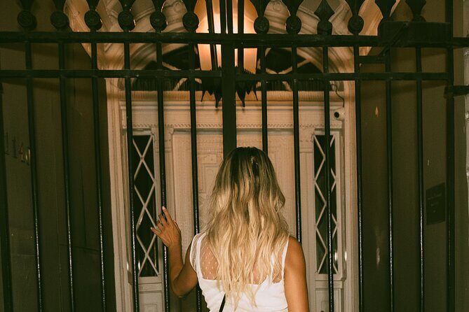 Shadows and Spells: Voodoo, Vampire & Witch Tour - A Deep Dive into Shadows and Spells: Voodoo, Vampire & Witch Tour