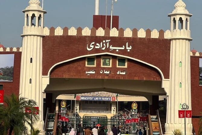 Shalimar Garden Private Tour and Wahga Border Flag Ceremony - Key Points