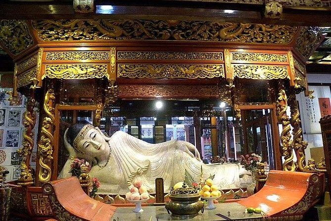 Shanghai day tour customized:Bund,YuGarden,Shanghai Tower,HuangpuRiver,Nanjinglu - FAQ
