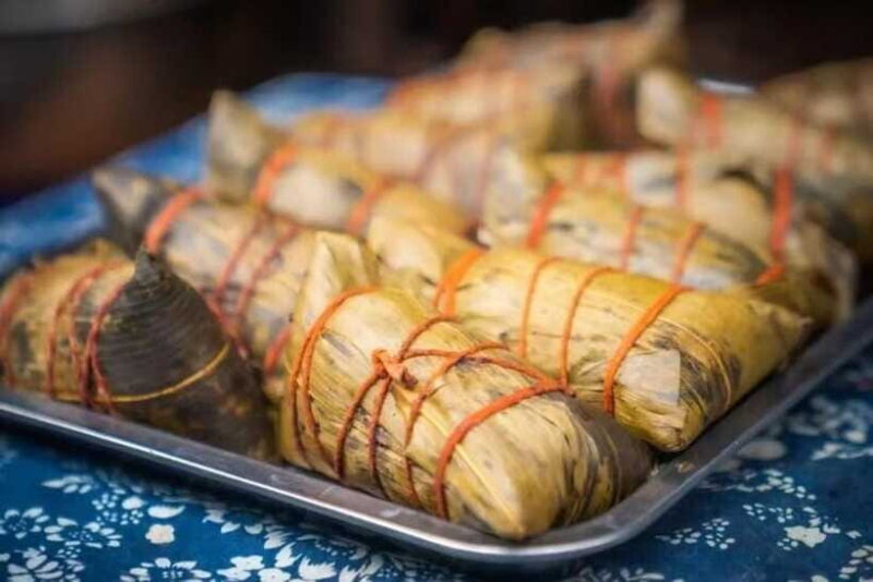 Shanghai: Foodie Tour for 6-hour Layover in Pudong WaterTown - Authentic Experiences and Practical Details