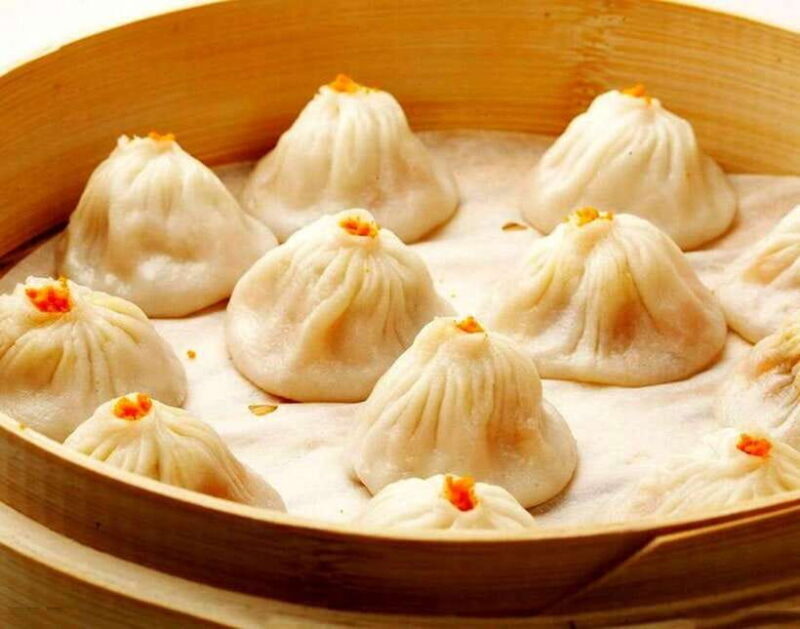 Shanghai Night River Cruise VIP Seat with Authentic Dinner - Who Should Consider This Tour?