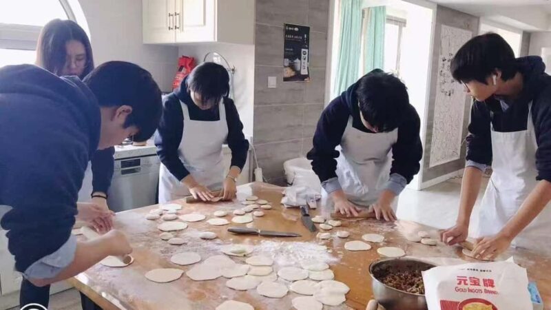 Shanghai: Pan-Fried Bun Cooking Class with Chef - Discover the Art of Making Shanghai Pan-Fried Buns with a Local Chef