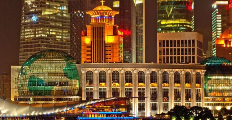 Shanghai: Private Walking Tour with a Local - Key Points