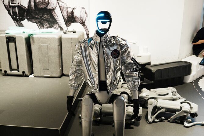 Shanghai Tech Tour: Driverless Car Ride & Humanoid Robots visit - Key Points