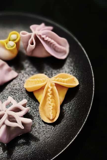 Shanghai:Art Steamed Dumpling Making in Shanghai style Lane - Key Points