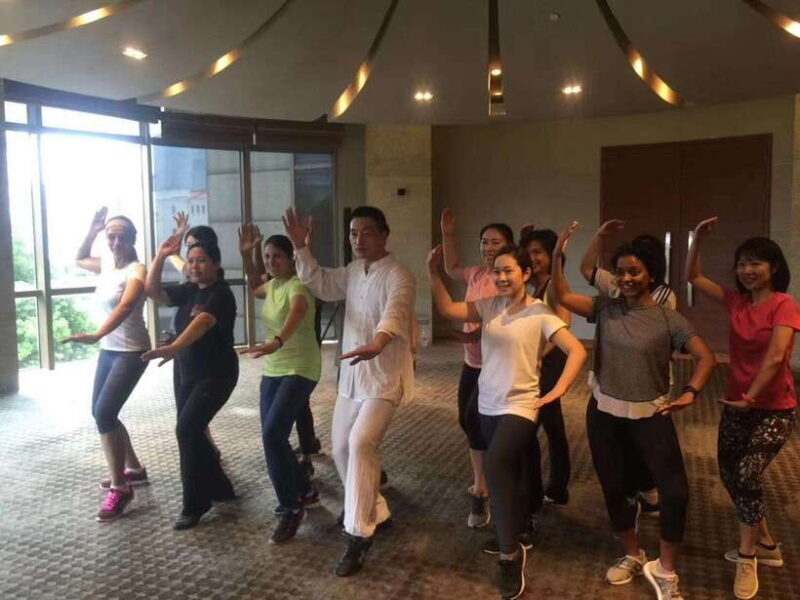 Shanghai:Tai Chi Experience in a Scenic Park - Key Points