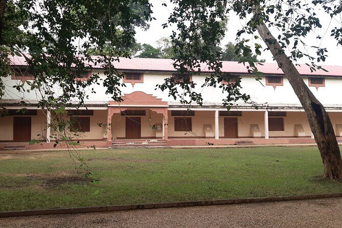 Shantiniketan Day Excursion from Kolkata by Train - Who Is This Tour For?