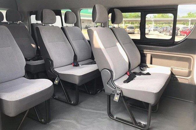 Share Transportation from Airport/ To Cancun Zone /Airport - Who This Service Is Best For