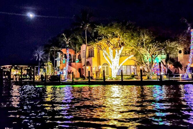 SHARED - 2h Holiday Lights Cruise Tour in Fort Lauderdale (6pax) - The Sum Up