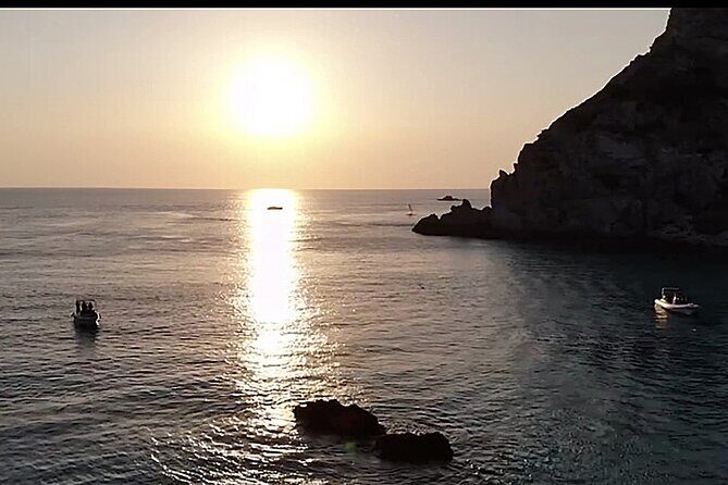 Shared 3-hour sunset tour from Tropea to Capo Vaticano - FAQ