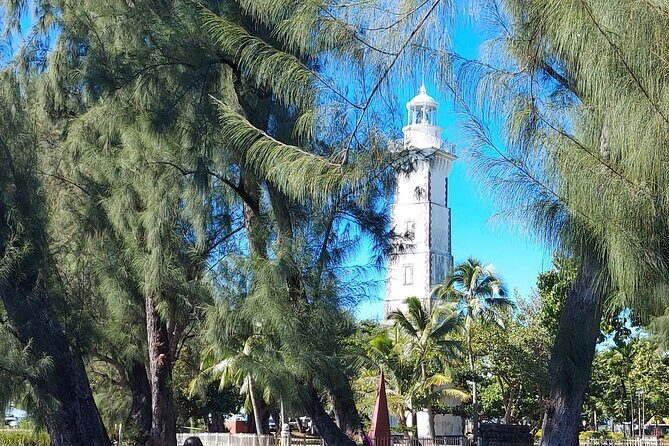 Shared 4.5h Circle Island Tour of Tahiti Nui by Lydia - A Detailed Look at the Tour