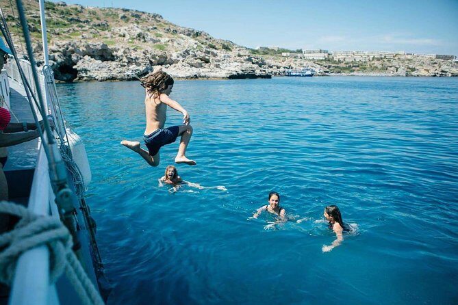 Shared Day Cruise from Rhodes City to Afantou via Kallithea and Anthony Quin - FAQs
