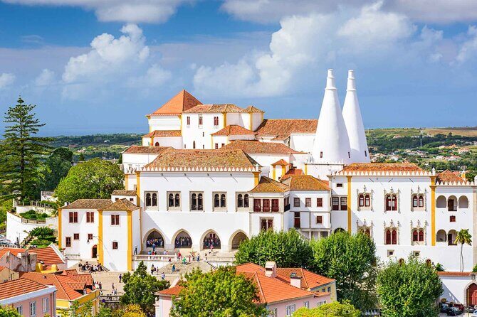 Shared Group Sintra Full Day Tour - Key Points