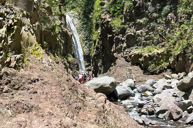 Shared Guided Hiking in Falls of Baleine - A Closer Look at the Guided Hike Experience