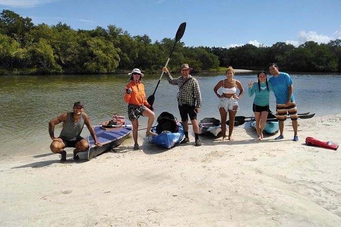 Shared mangroves kayak tour in Holbox - Key Points