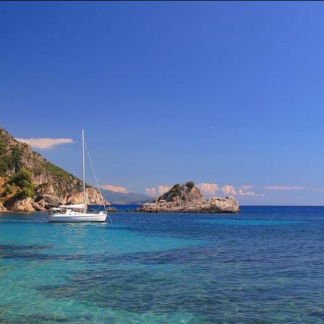 Shared Morning Cruise around Santorini's best beaches - Experience the Beauty of Santorini on a Shared Morning Cruise