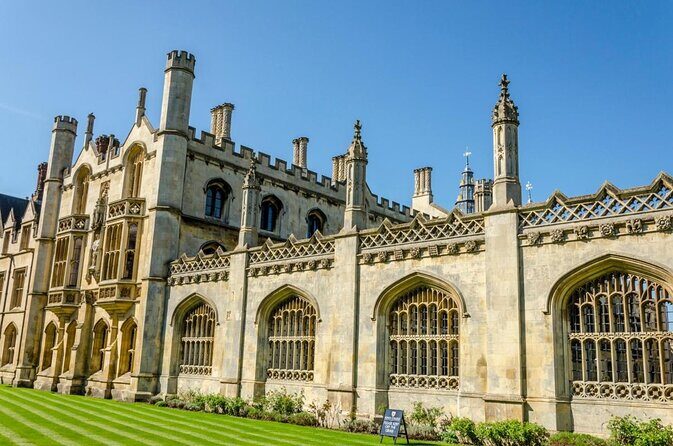 Shared Punt Tour - Cambridge - Discover Cambridge from the Water: The Shared Punting Tour Experience