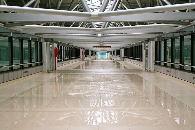 Shared shuttle - between Antigua and Guatemala City Airport - Key Points: