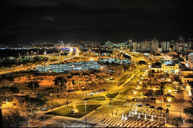 Shared Shuttle between Florianópolis Airport and Hotel with optional City Tour - The Sum Up