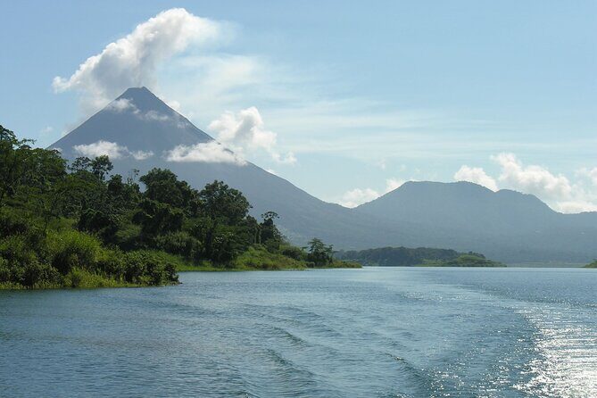 Shared Shuttle Monteverde to Arenal - Key Points