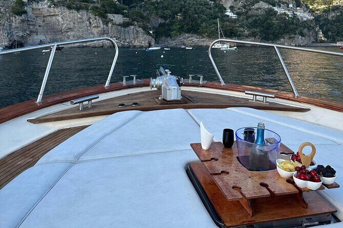 Shared Sunset Cruise from Positano with Drinks & Snacks 1.5-Hour - A Close Look at the Itinerary
