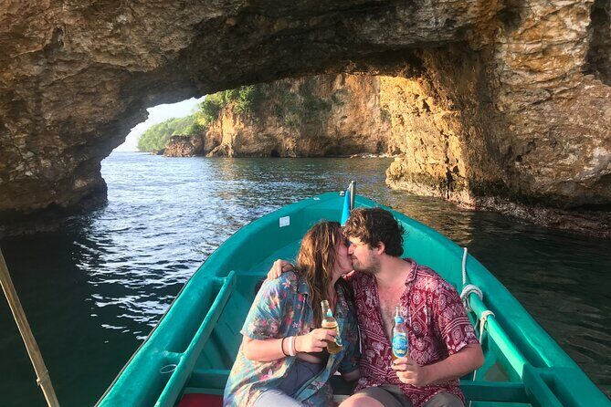 Shashamane experience private boat charter Marigot bay st lucia - Exploring the Shashamane Private Boat Tour: A Deep Dive