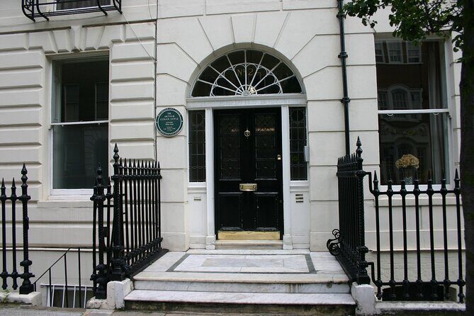 Sherlock Holmes BBC Series and Traditional Locations - A Very Small Group Tour - Practical Tips for Participants